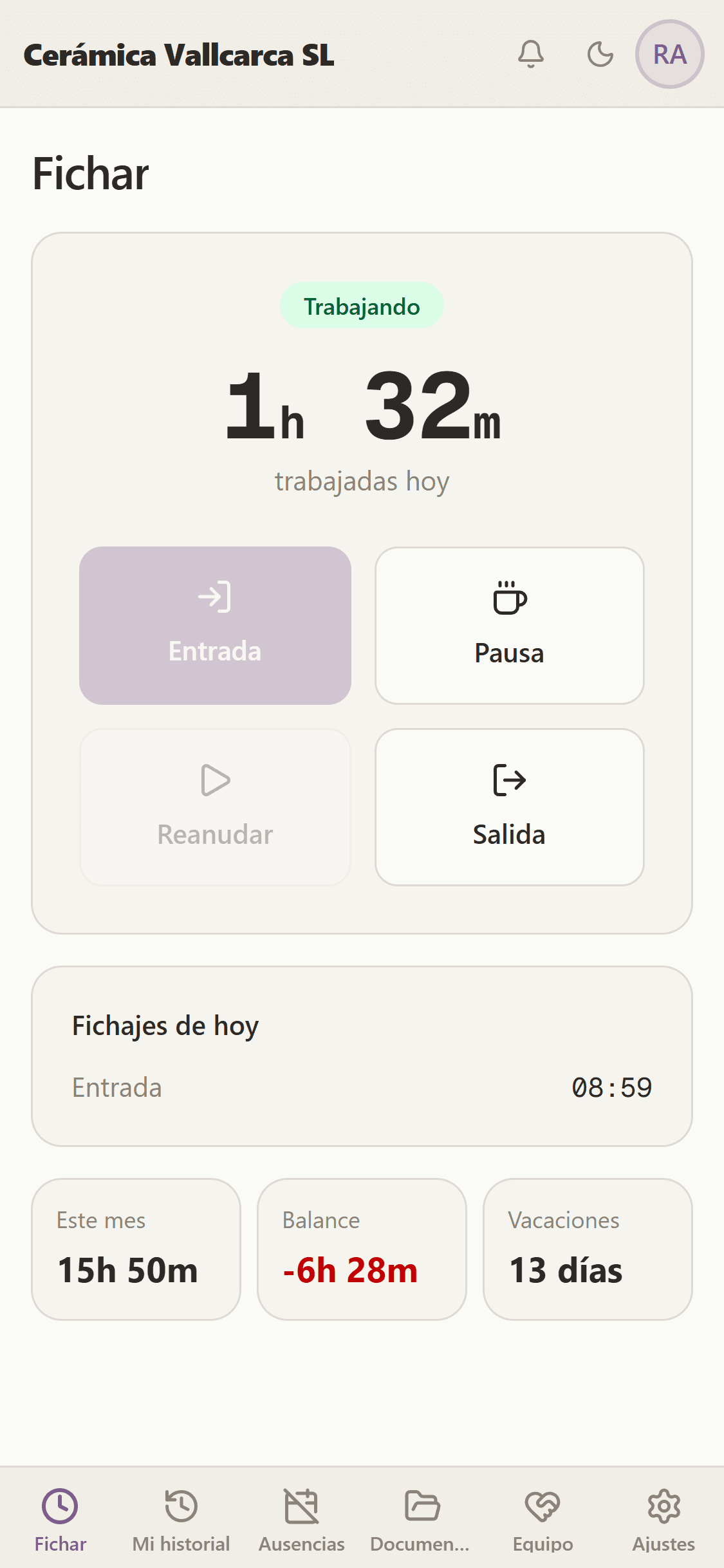 Écran de pointage sur téléphone, avec le bouton d'entrée